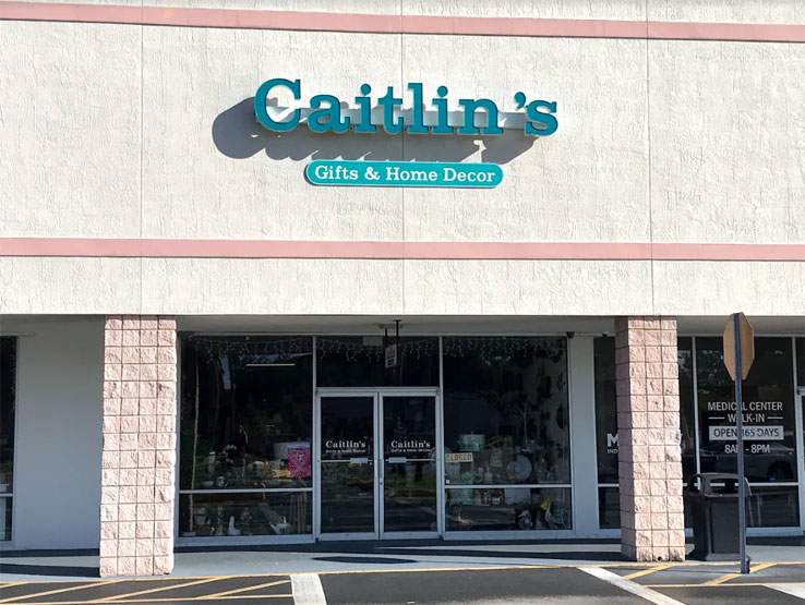 Caitlin's Gifts and Home Decor Storefront